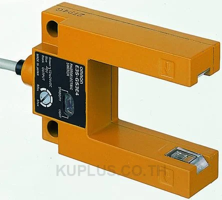 โฟโตอิเล็กทริคเซนเซอร์ OMRON E3S-GS3E4-5M NPN 5 ม.